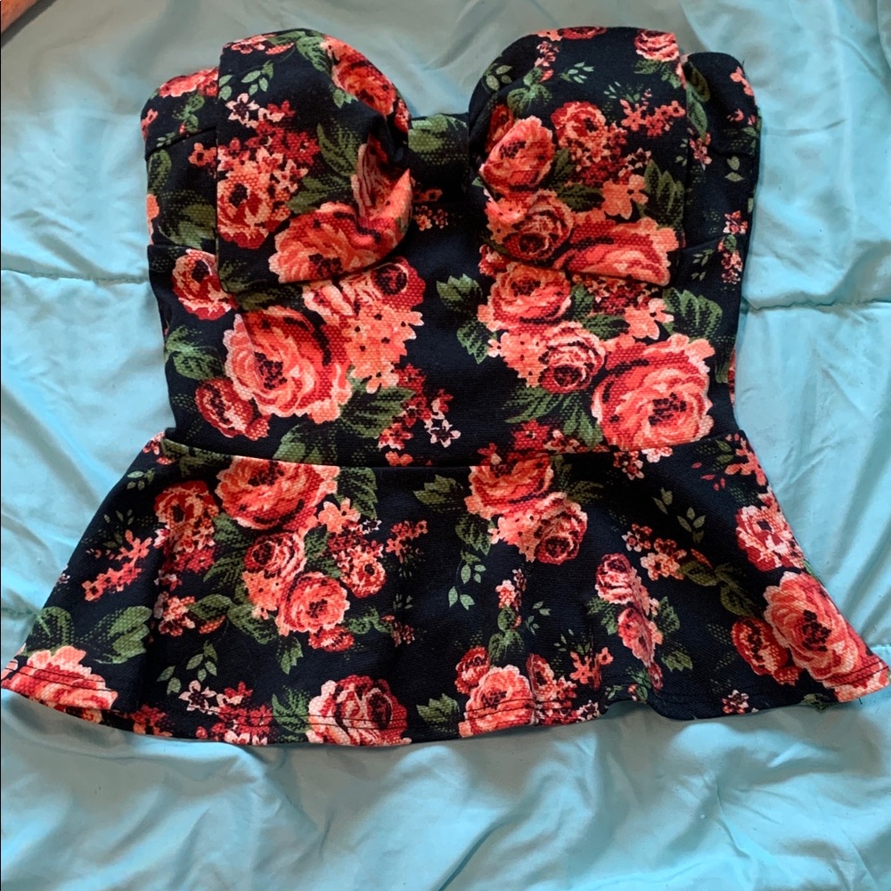 Wet Seal Black and Red Floral Bow Crop Top